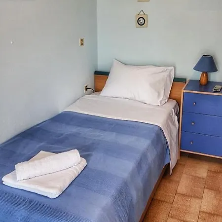 Sunsetview Seaside Apartment, Akti * Ελιά