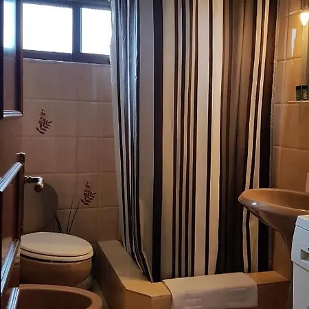 Sunsetview Seaside Apartment, Akti * Ελιά